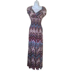 Multi Color Maxi Beach Vacation Dress w Geometric Print Fits Size Small NEW NWT
